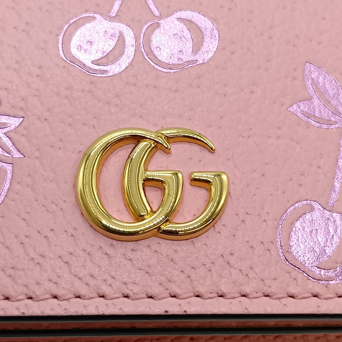 ◎◎GUCCI グッチ GGマーモント 2つ折り財布 ストリベリー