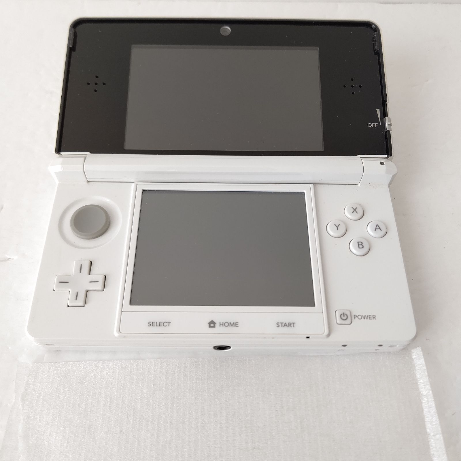 Nintendo　ニンテンドー3DS アイスホワイト　画面極美品　任天堂ゲーム機