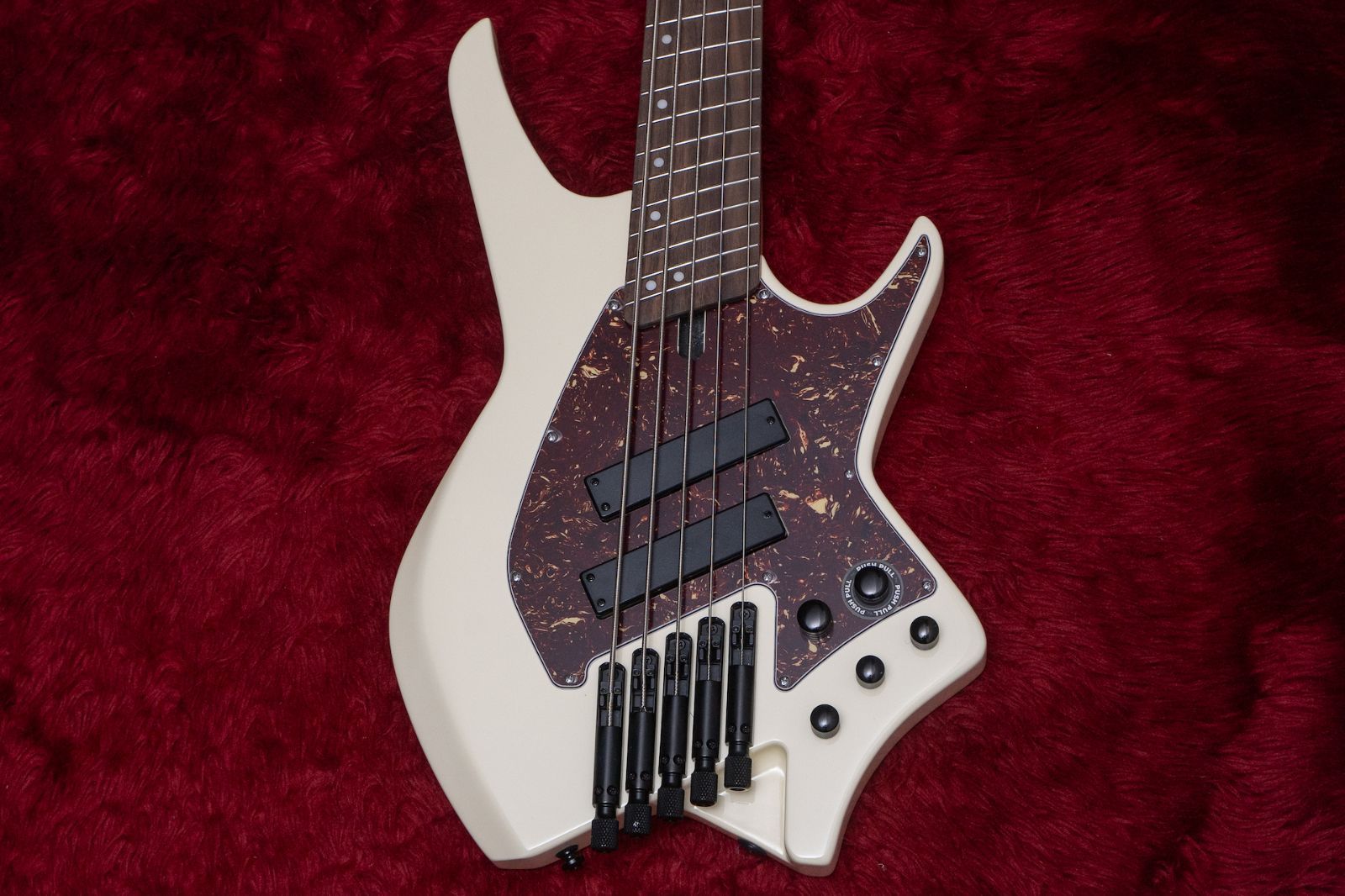 new】HEX Guitars / NB505 Ivory - メルカリ