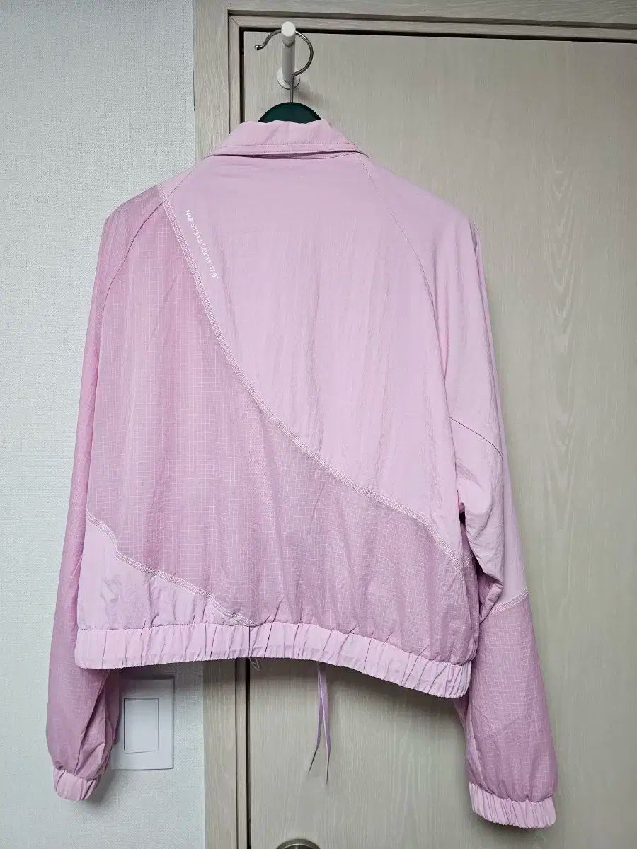 LACOSTE ラコステ 季節の変わり目 ウィンドブレーカー メッシュ 裏地 クロップド ジャケット ジャケット アウター ピンク