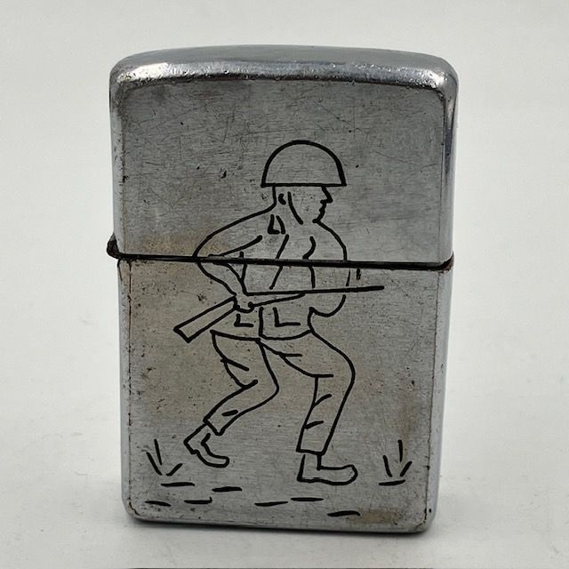 【きれいめファッション51選】上品さと清潔感をキープし ジッポー ZIPPO ライフル銃を持つ兵士 1968年 ベトナムジッポー その他