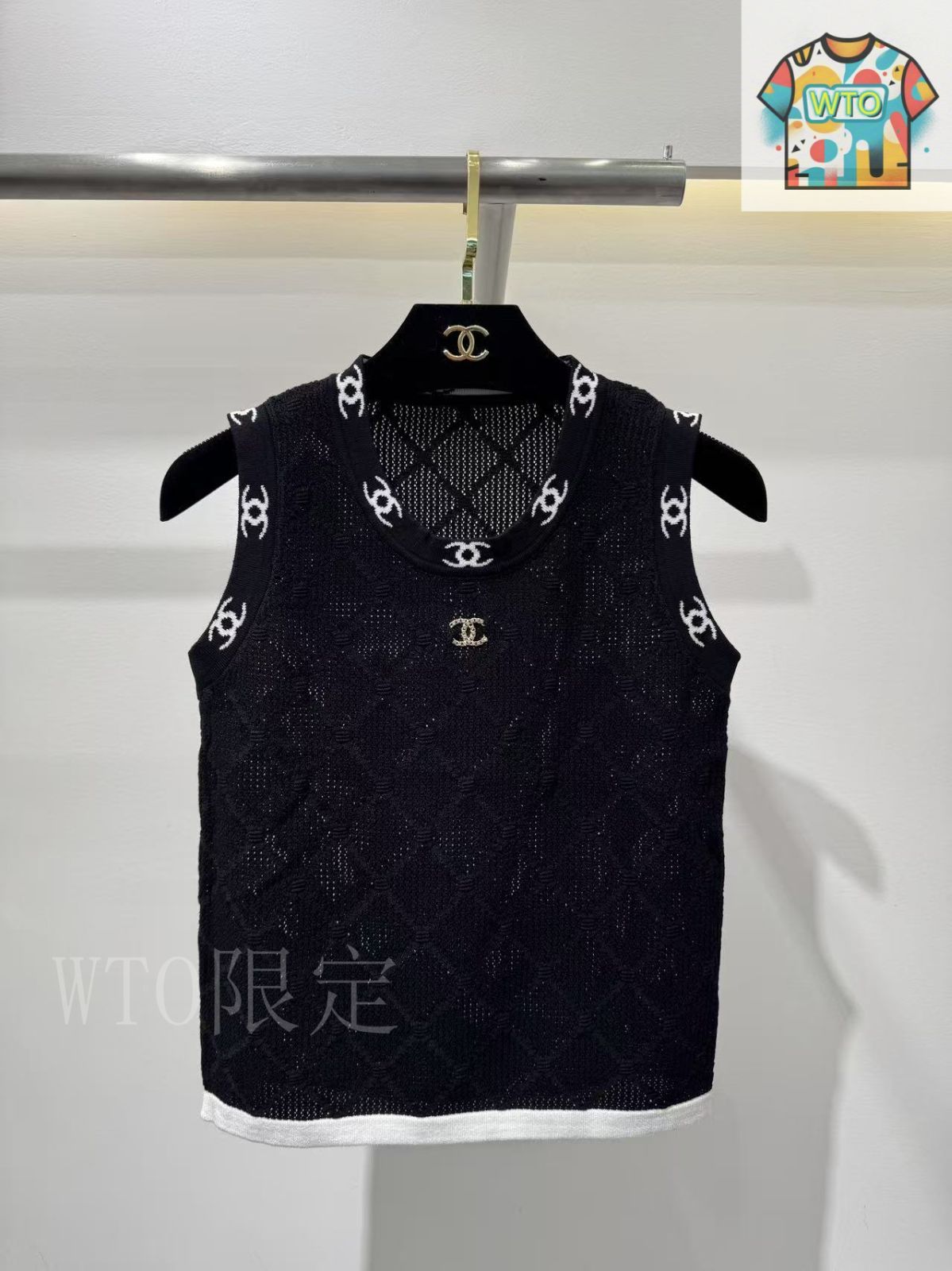 ★着るだけでお洒落上級者に【 CHANEL 】ベスト 今日特価】Chanel スタイリッシュ ベスト - メルカリ