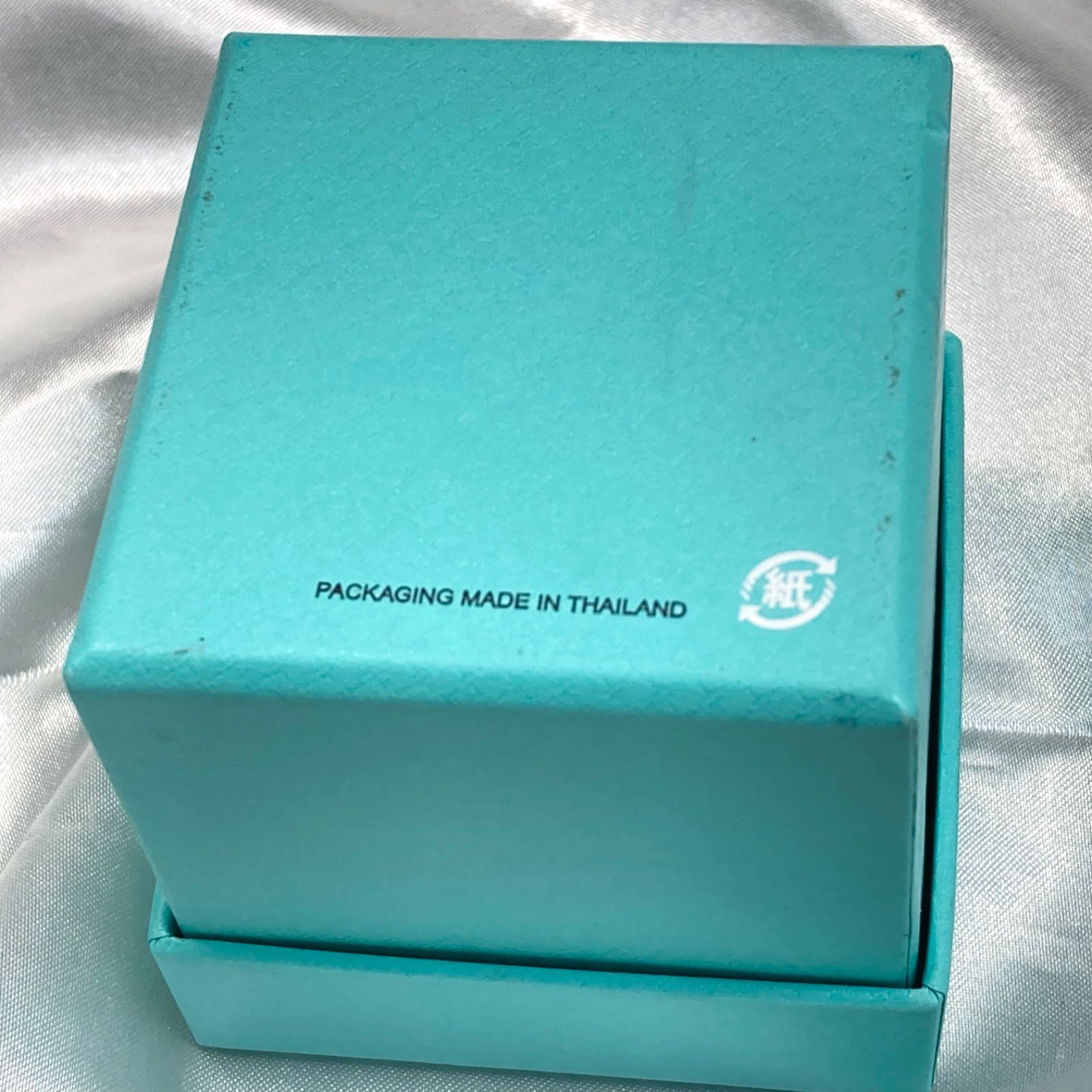 現行品　美品ティファニー ジュエリーボックス 空箱 指輪 ティファニー（Tiffany＆Co.) リングケース ジュエリーボックス