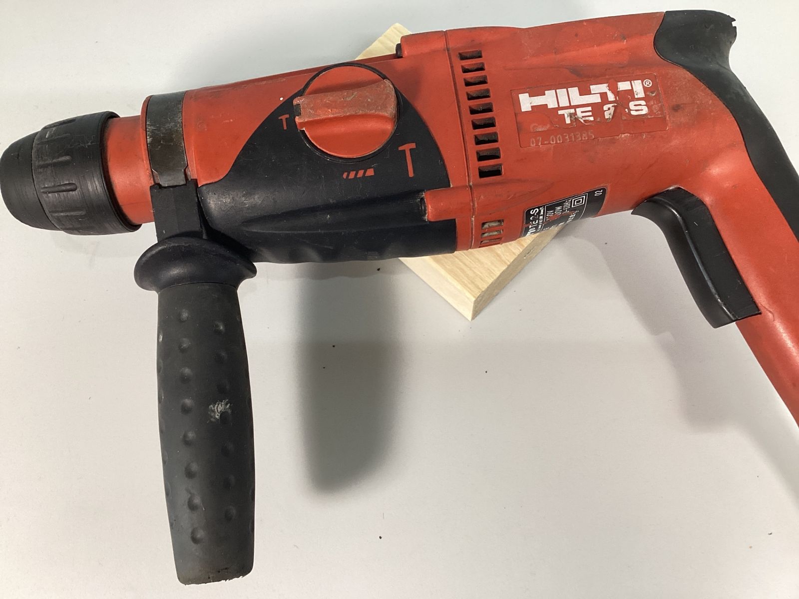 ☆ヒルティ(Hilti) ハンマドリル TE2-S TE 2-S ロータリー ☆ヒルティ(Hilti) ハンマドリル TE2-S TE 2-S ロータリー