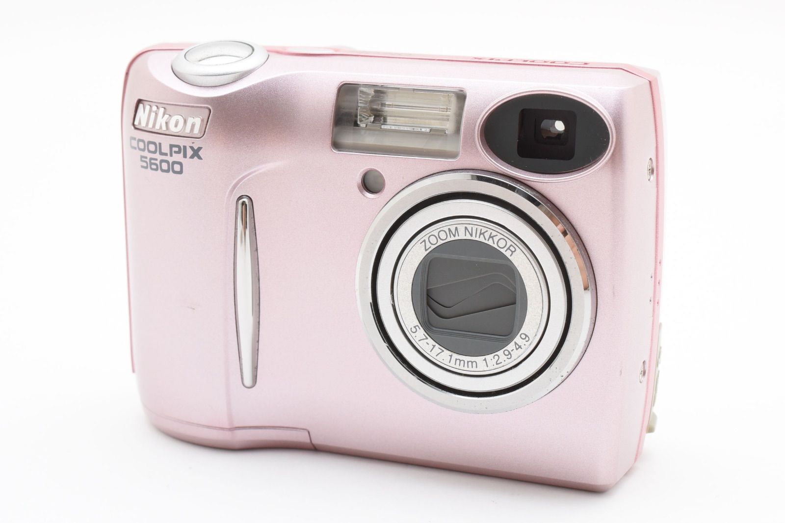 5600 コンパクトデジタルカメラ