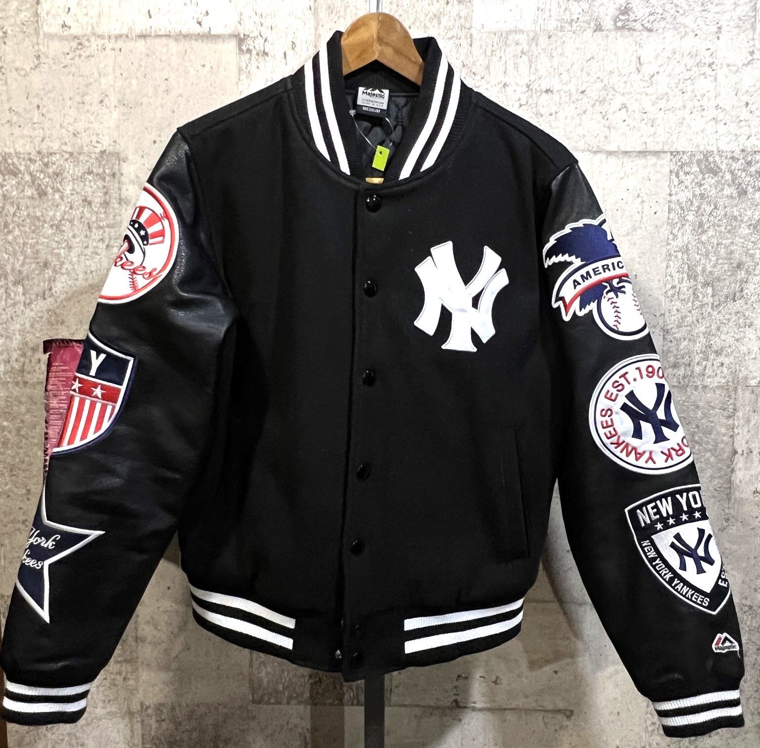 MAJESTIC New York Yankees スタジャン 美品58cm肩幅