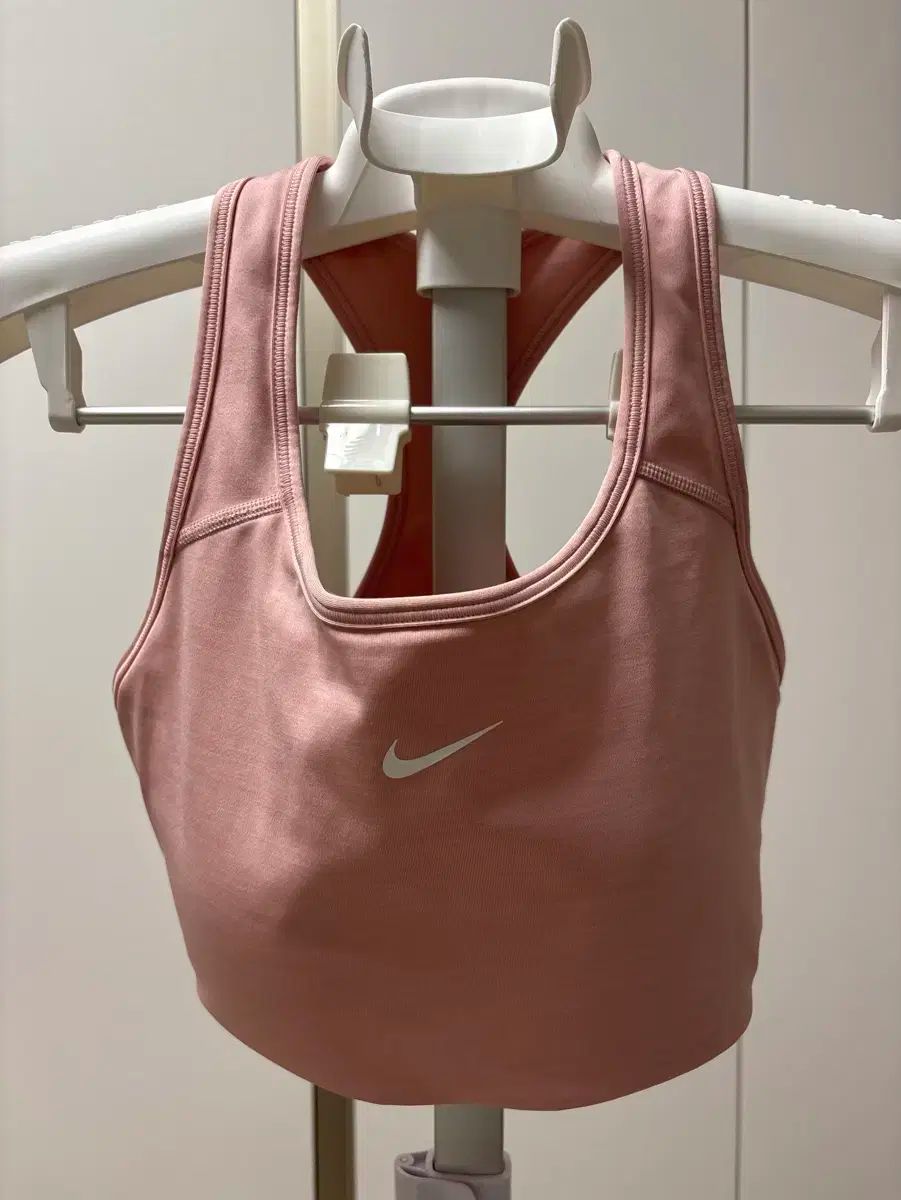 ナイキスポーツブラ