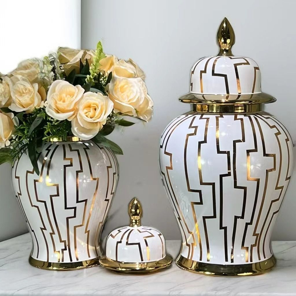 【 美品 】ヨーロピアン調 金属製 両耳付き 薔薇モチーフ(グリーン)花瓶 美品 】ヨーロピアン調 金属製 両耳付き 薔薇モチーフ(グリーン