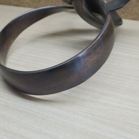 メビウスの輪 オブジェ ブラックアイアン 住宅展示場展示品 - メルカリ