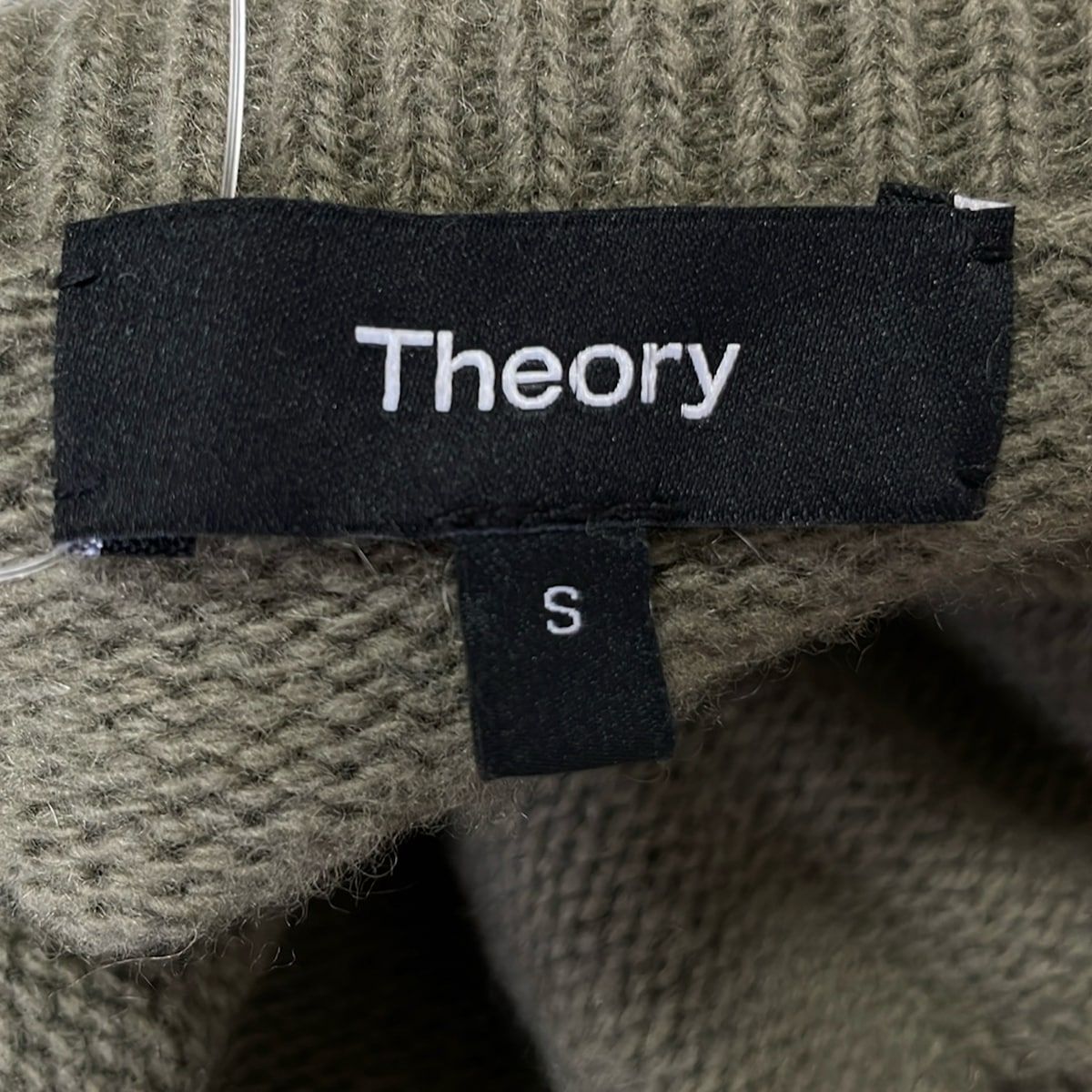 theory(セオリー) 長袖セーター サイズS レディース美品 - カーキ  