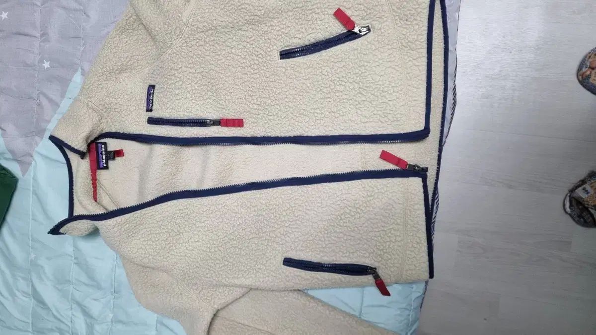 patagonia(パタゴニア) レトロファイル s サイズ