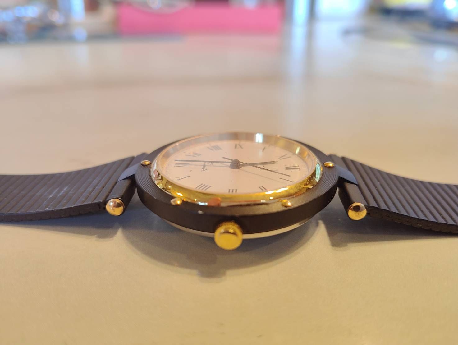 稼働品 ダンヒル 腕時計 メンズ クオーツブラック×ゴールド 白文字盤