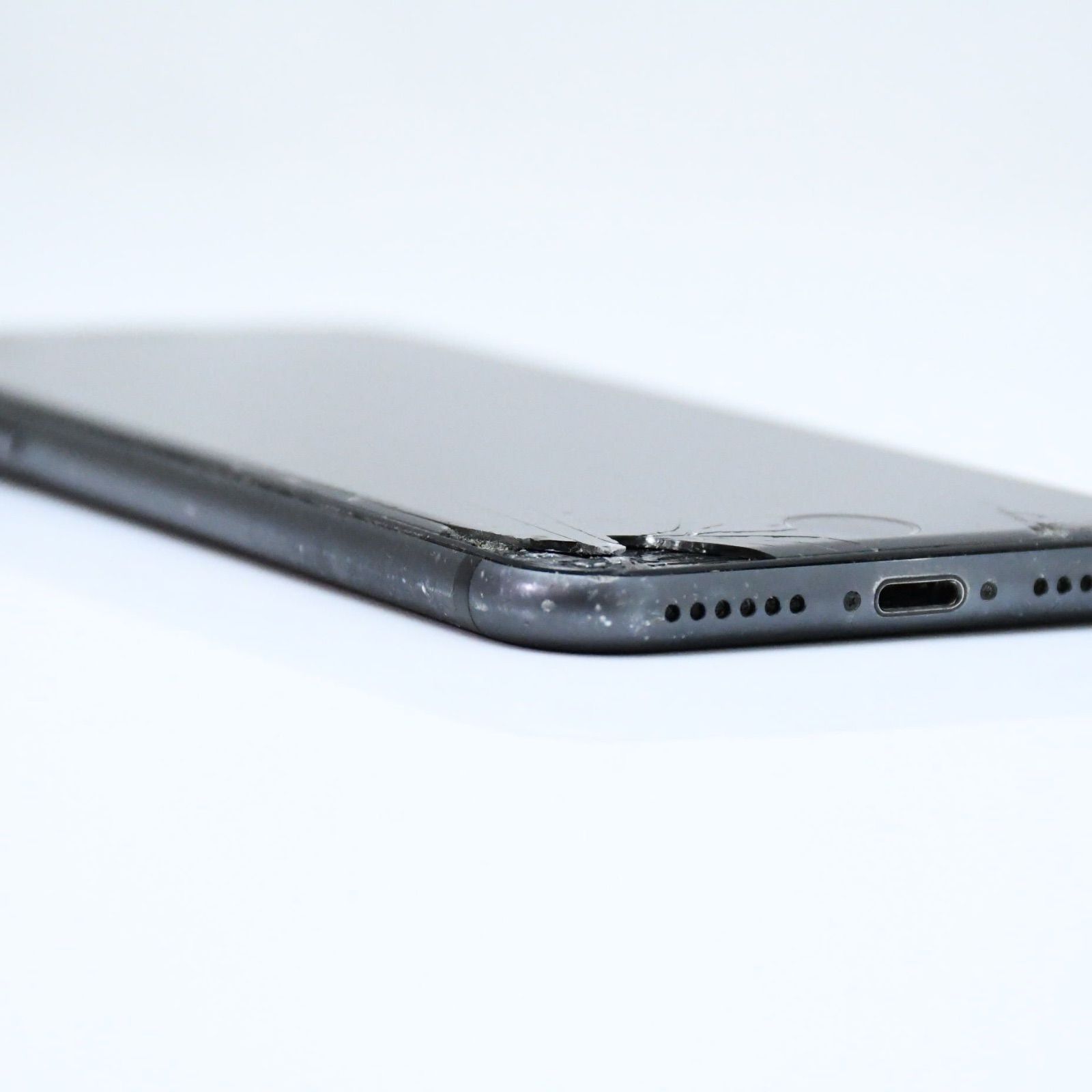 Apple iPhone 8 スペースグレイ　ジャンク品 iPhone 8 スペースグレイ 64 GB docomo 【ジャンク扱い】 ジャンク品