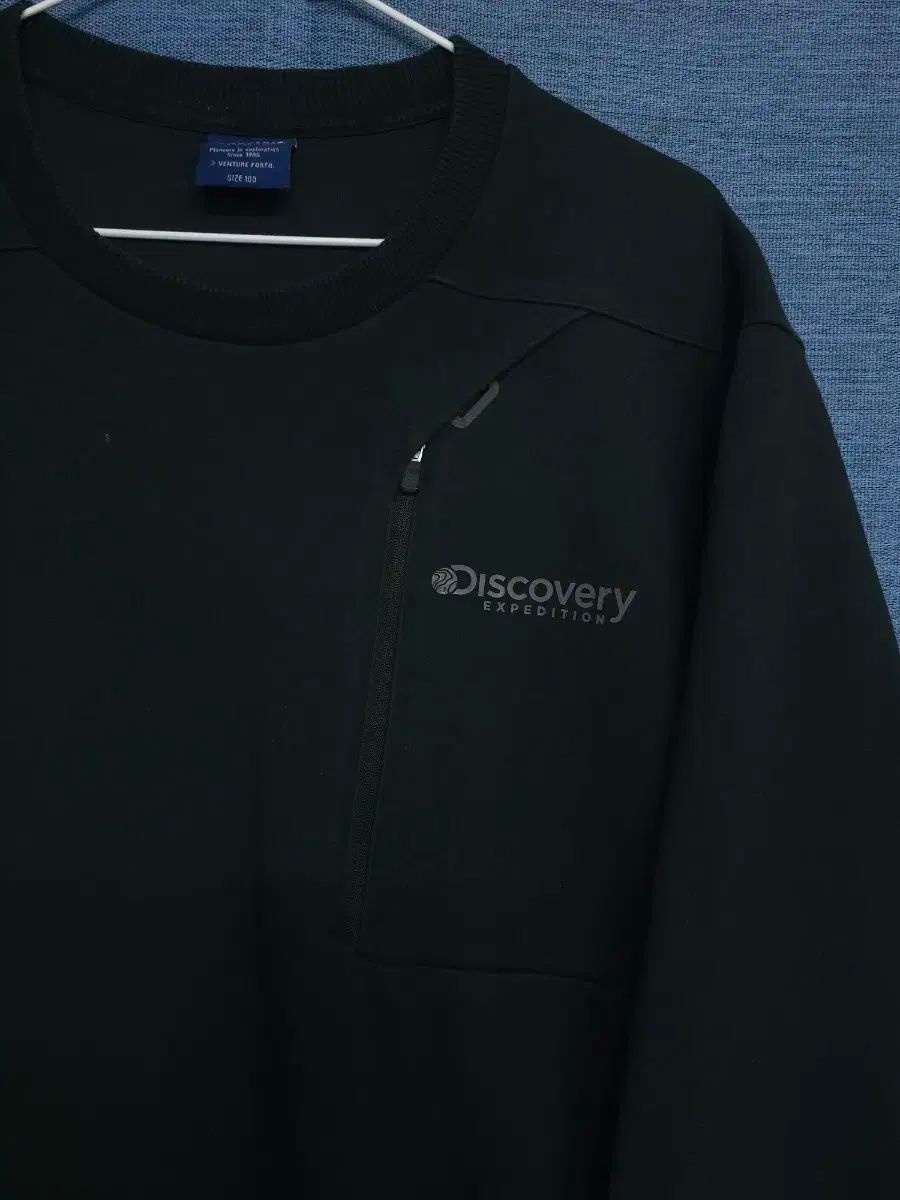 DISCOVERY パーカー