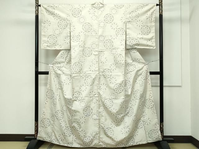 平和屋着物 上 本場大島紬 白大島 9マルキ 源氏車 CZAA3814s5