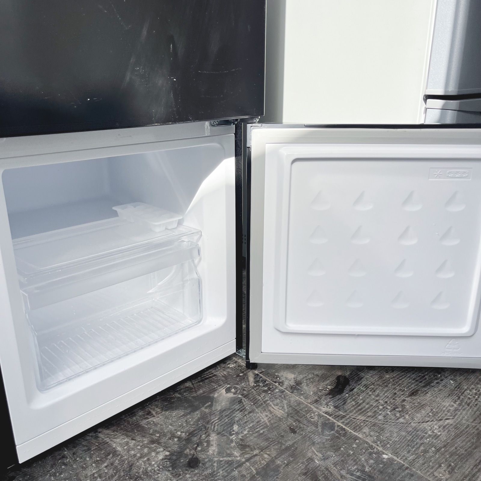 307取付無料！完動品！2025年製山善ブラック冷蔵庫・おしゃれホワイト