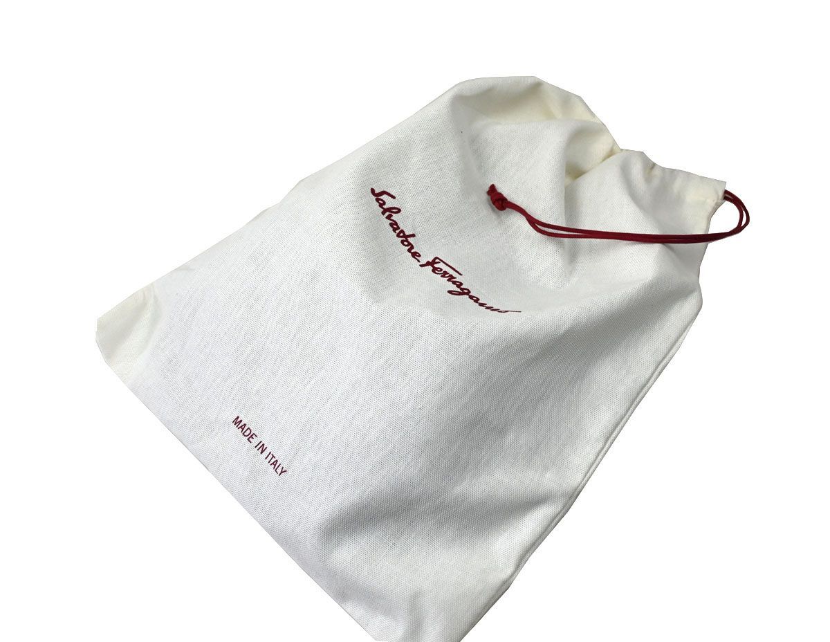 サルヴァトーレフェラガモ シューズ