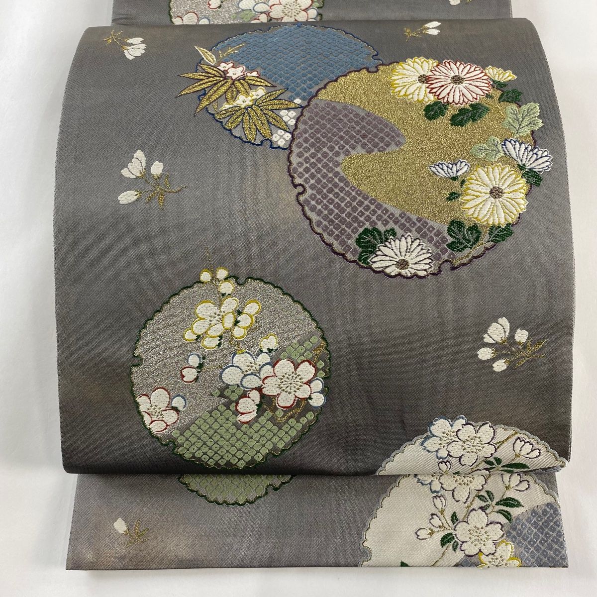 袋帯 秀品 証紙 雪輪 草花 刺繍 金糸 灰色 六通 正絹 【中古