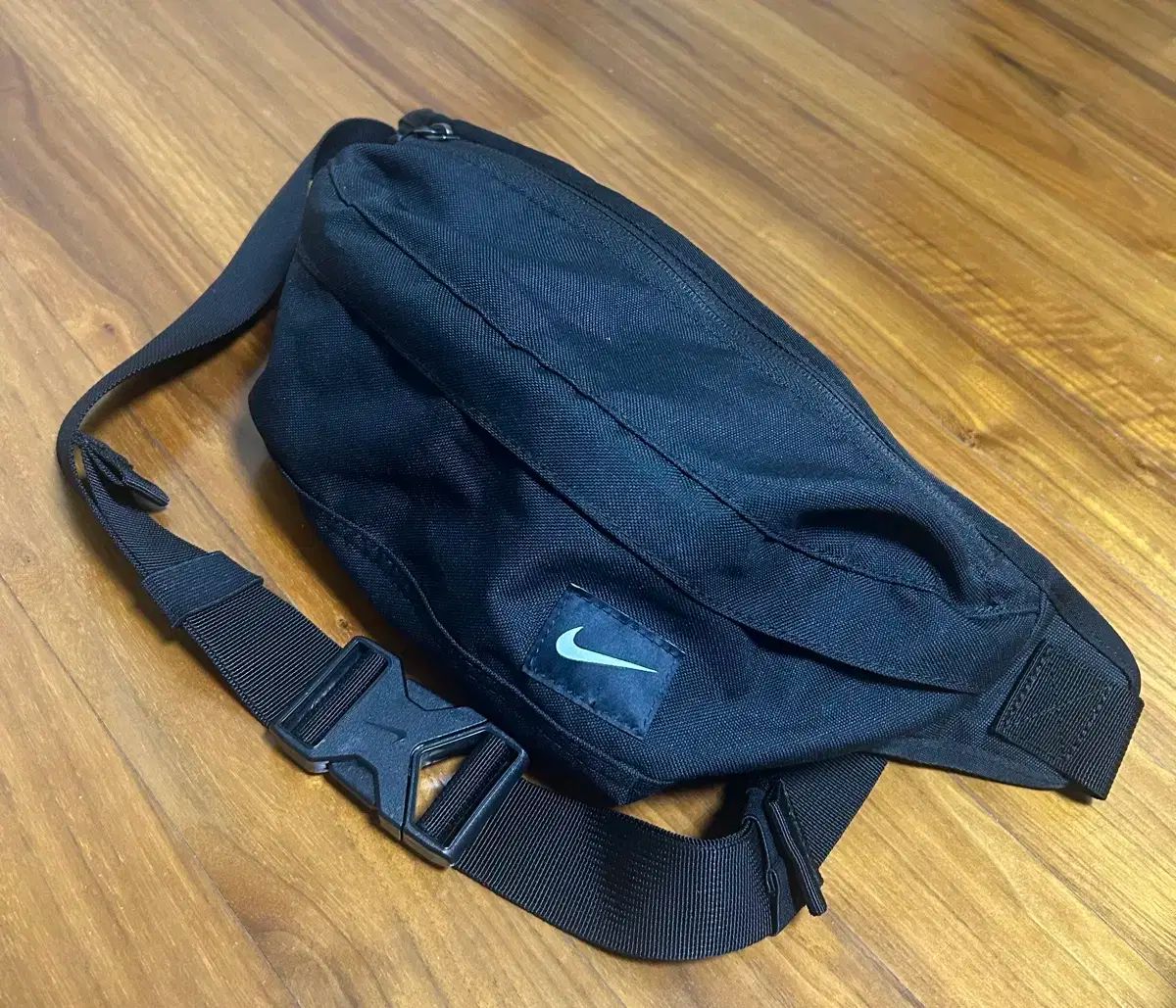 Os NIKE ナイキ ヒップサック ウエストバック スリングバッグ バッグ