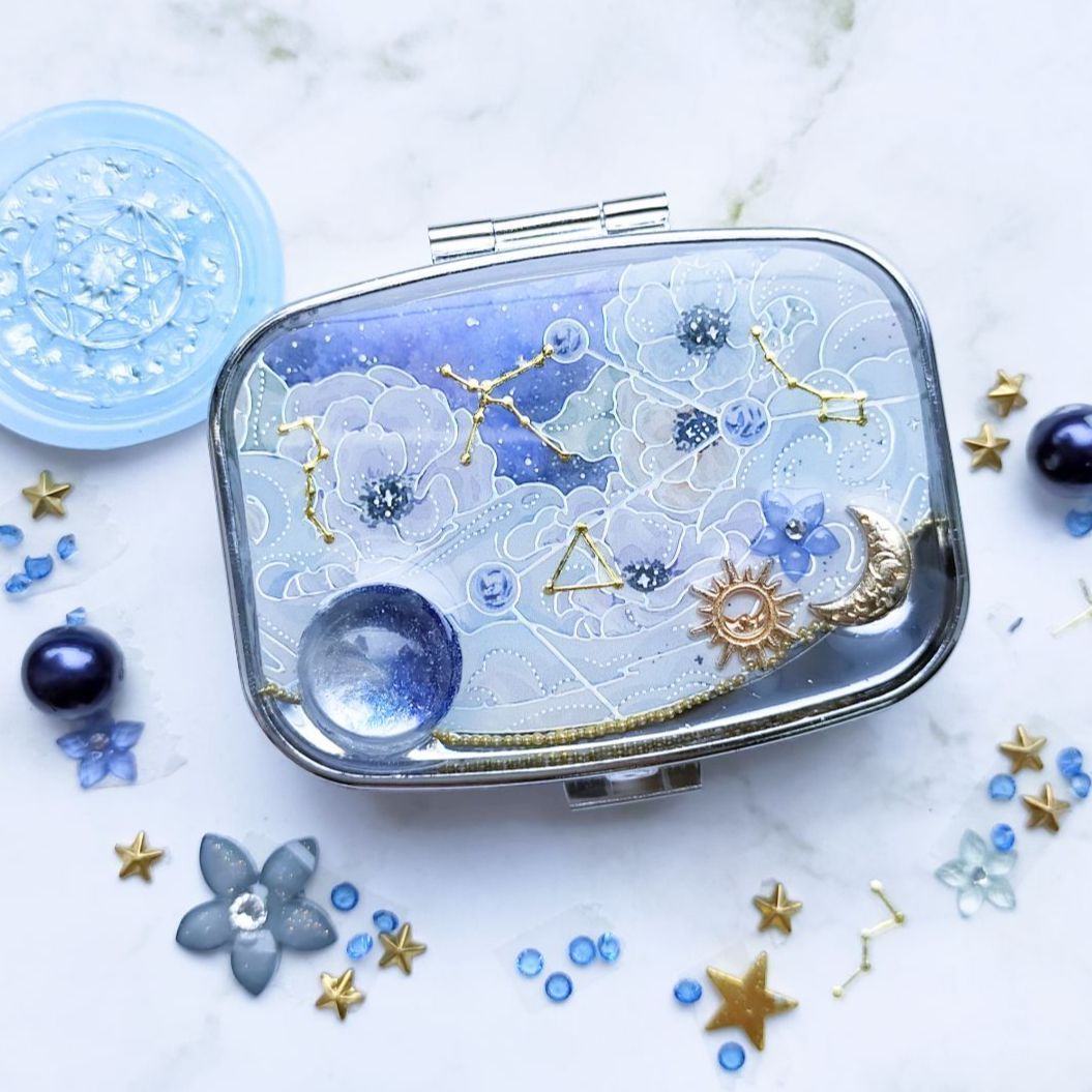 再販不可 パステル宇宙のピルケース レジンピルケース ハンドメイド