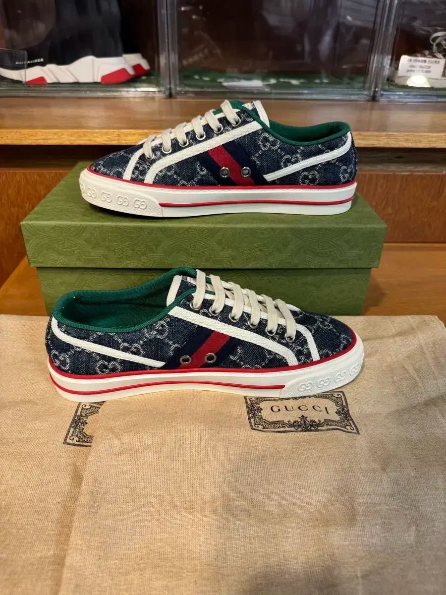 235 グッチ