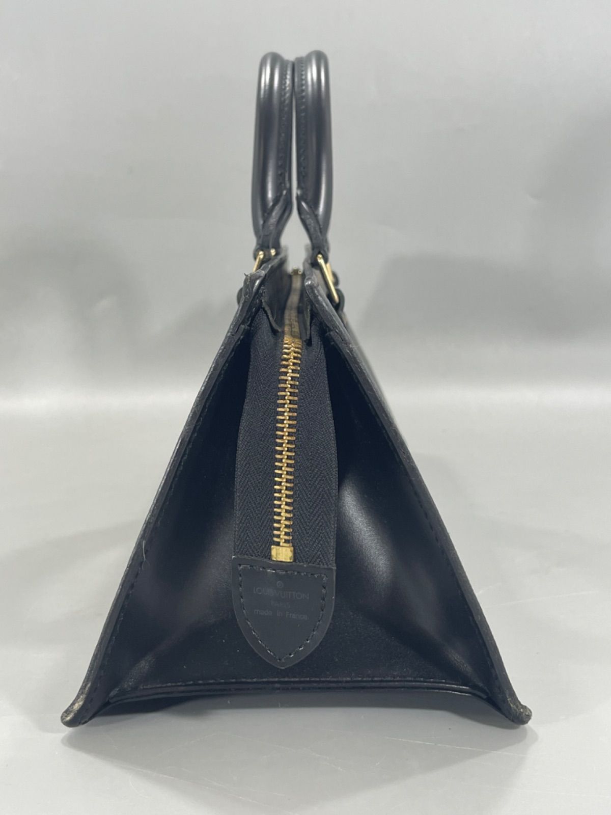 本物保証 LOUIS VUITTON ルイヴィトン エピ サックトリアングル 本物保証 LOUIS VUITTON ルイヴィトン エピ サックトリアングル