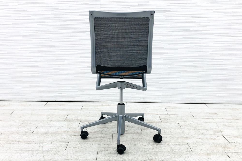 カッシーナ アリアス ローリングフレーム 中古 メッシュ 肘無 Cassina 