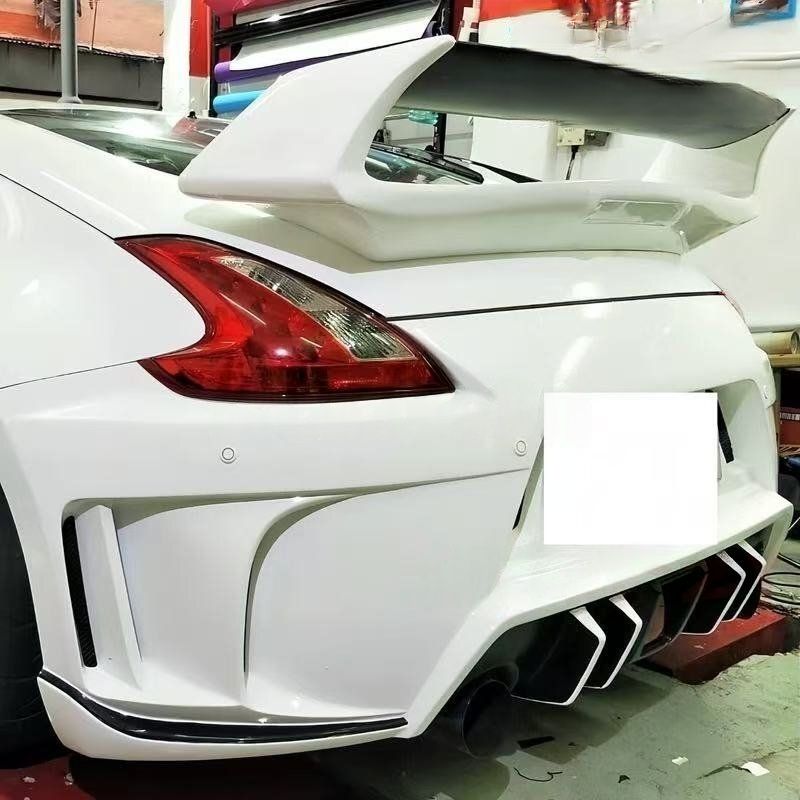 日産 370Z（Z34）用 AMUSE スタイル カーボン製 リアウイング
