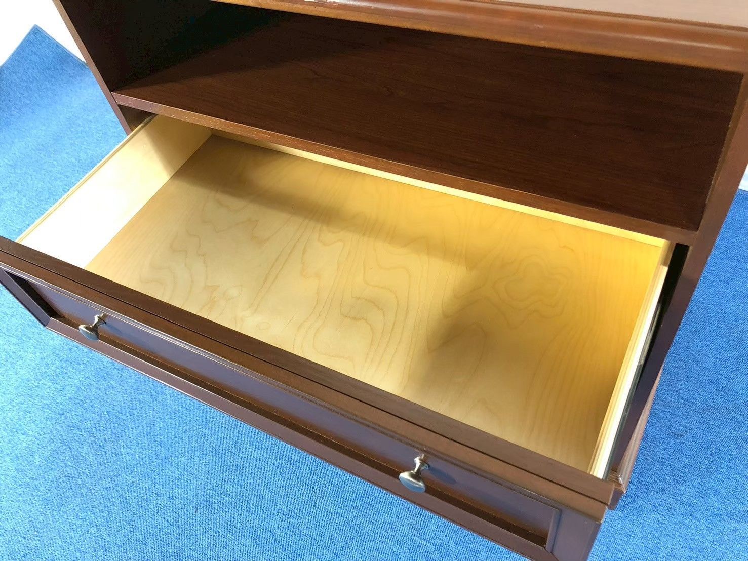 AVキャビネット