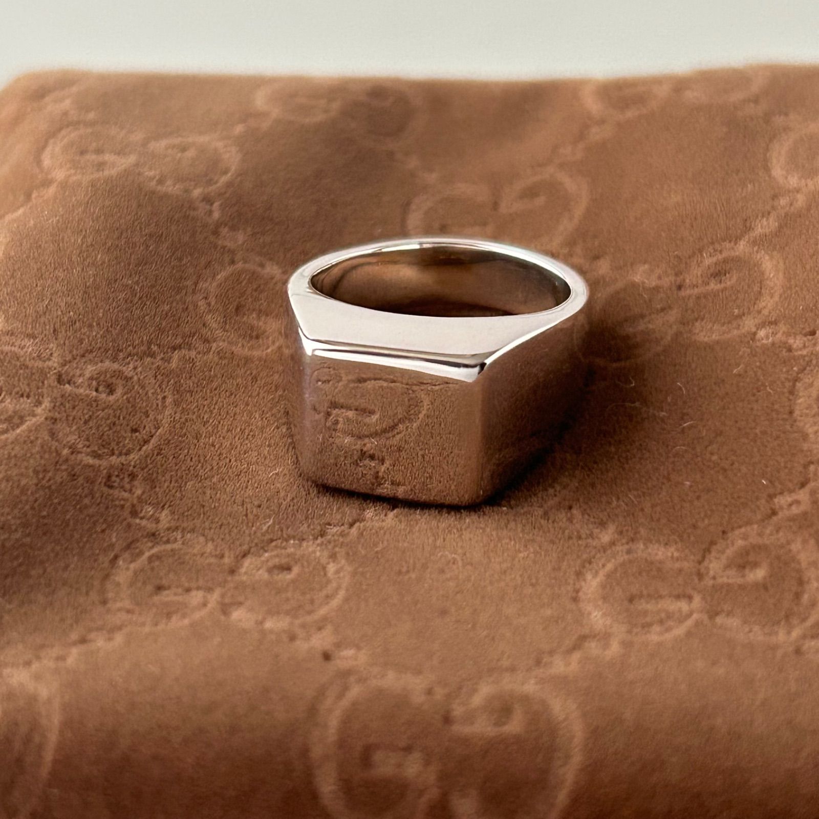 【希少】GUCCI リング 指輪 シグネット ヴィンテージ 印台 希少】GUCCI リング 指輪 シグネット ヴィンテージ 印台 GUCCI