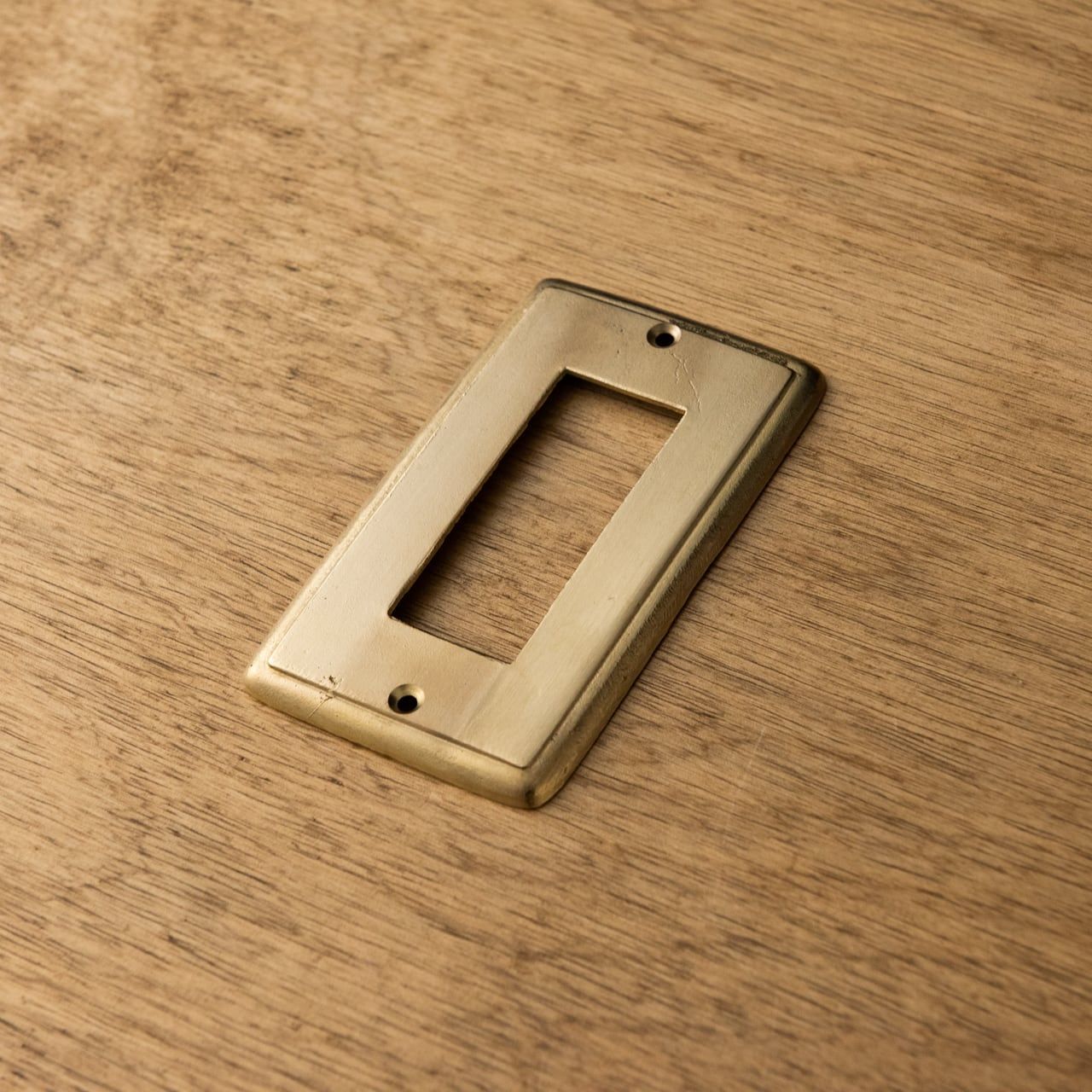 SWITCH PLATE  Triple  Gold　スイッチプレート トリプル  ゴールド