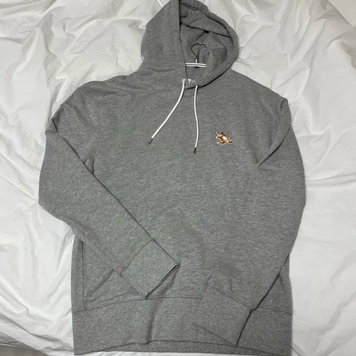 Maison Kitsuné(メゾンキツネ) フード Tシャツ グレー L 新品 【公式通販】