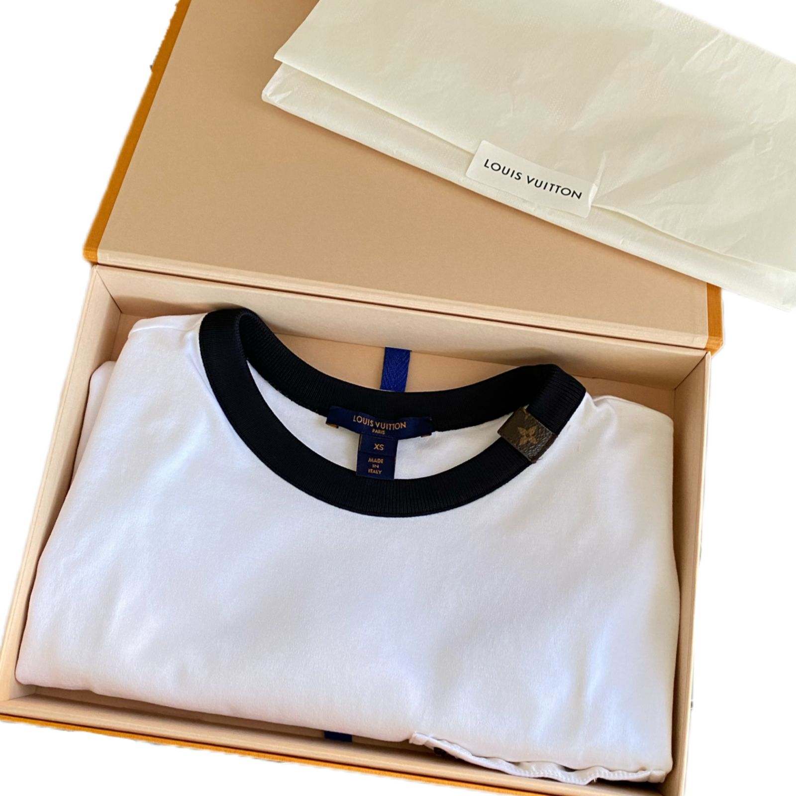 LOUIS VUITTON 】Tシャツ ホワイト ビジュー クリスタル - メルカリ