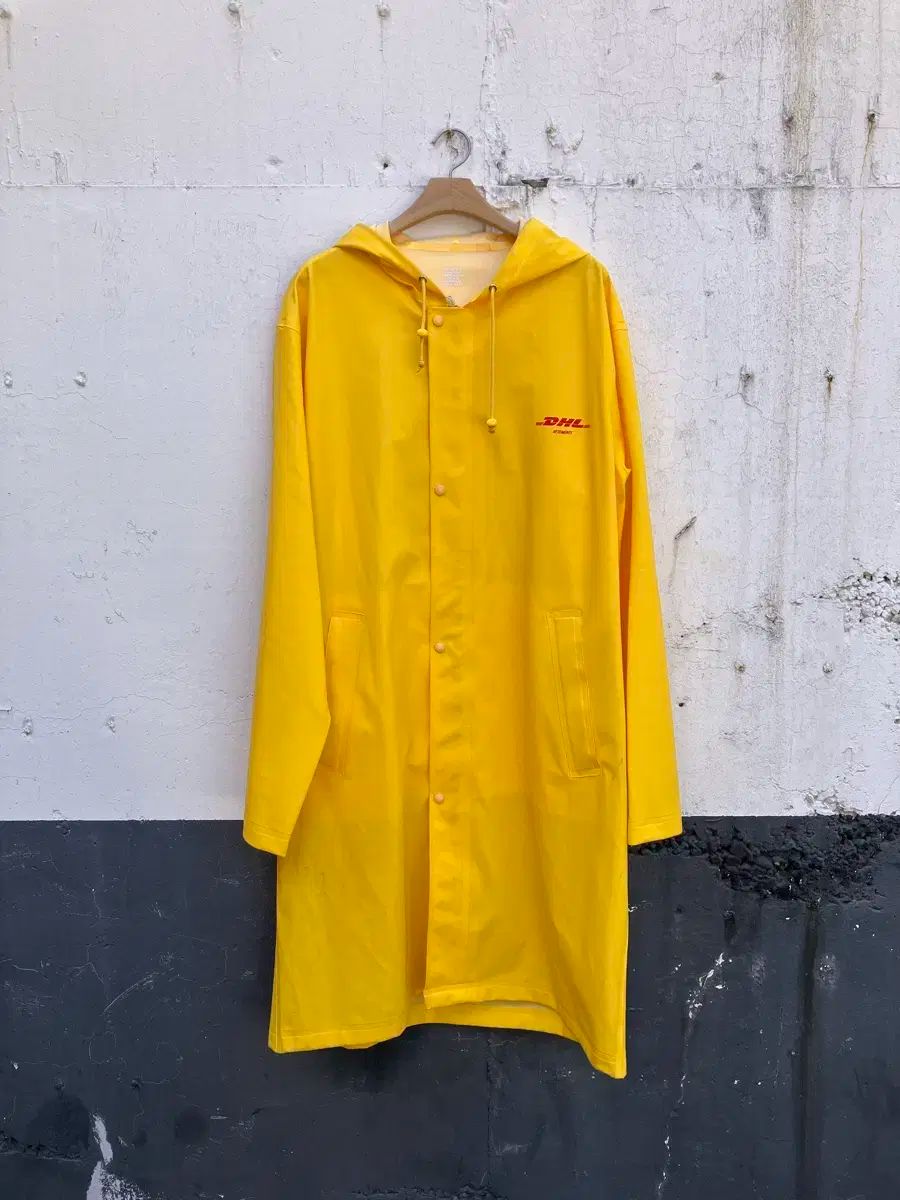 VETEMENTS レインコート VETEMENTS レインコート ヴェトモン カッパ