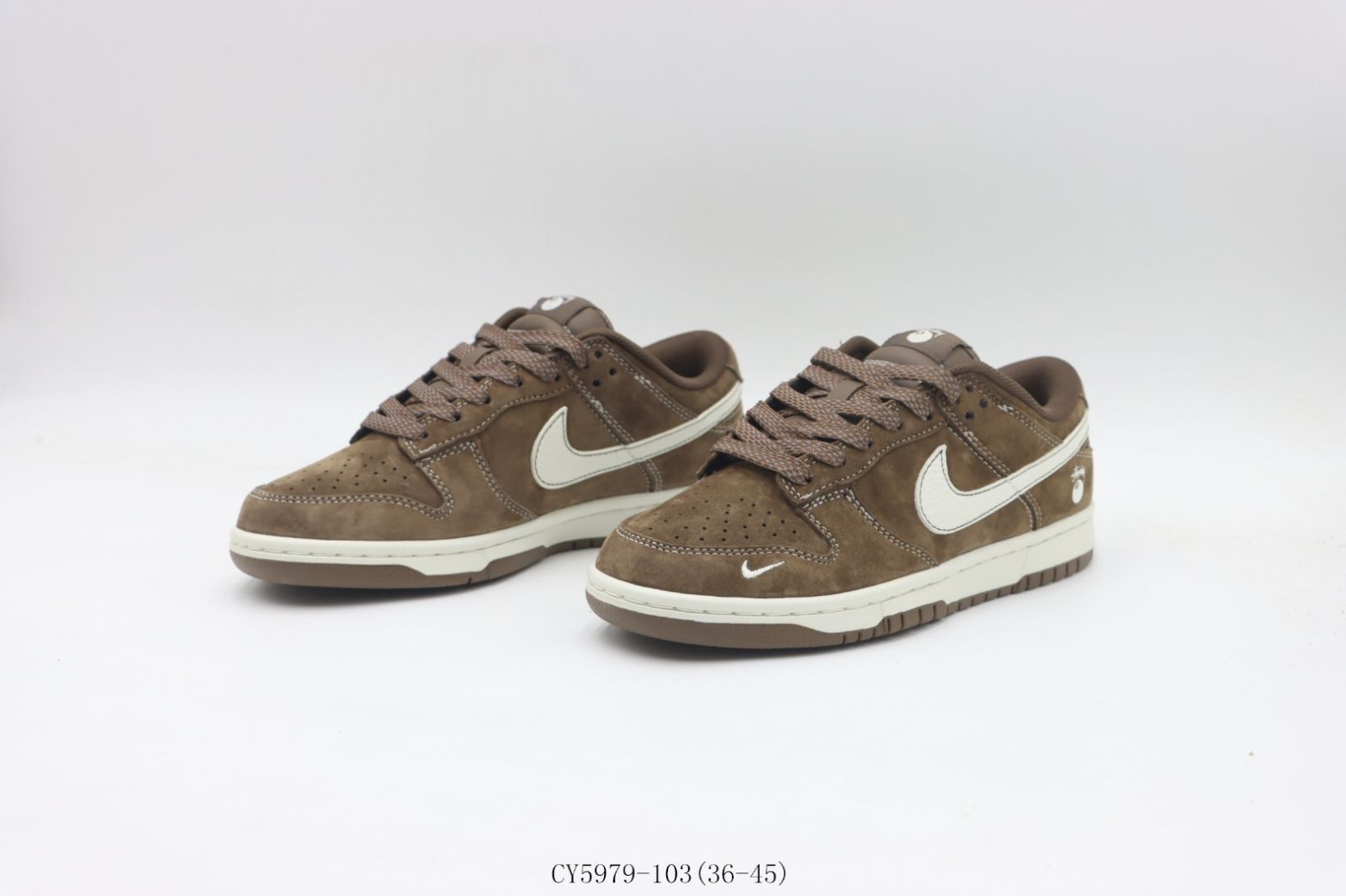 今日特価】Nike ナイキ スケートシューズ CY5979-103 ブラウン