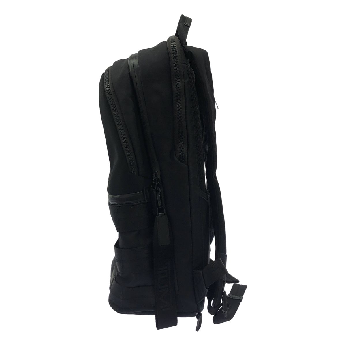 TUMI トゥミ クレストヴュー デイパック リュック 798671D ブラック