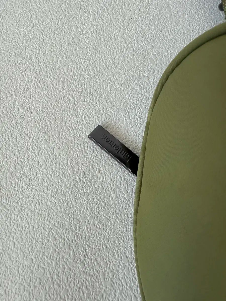 Lululemon クロスバック