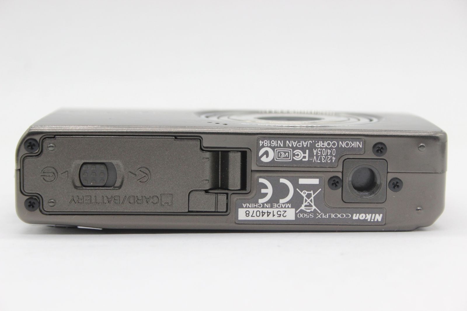美品 返品保証】 ニコン Nikon Coolpix S500 3x バッテリー チャージャー付き コンパクトデジタルカメラ s7532 - メルカリ