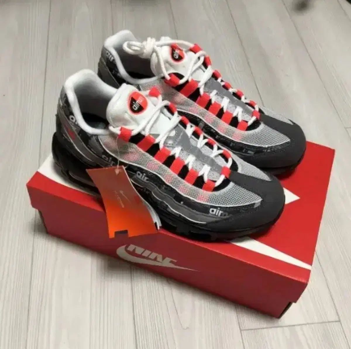 245 NIKE(ナイキ) エアマックス 95 we love nike atmos(アトモス) プリント