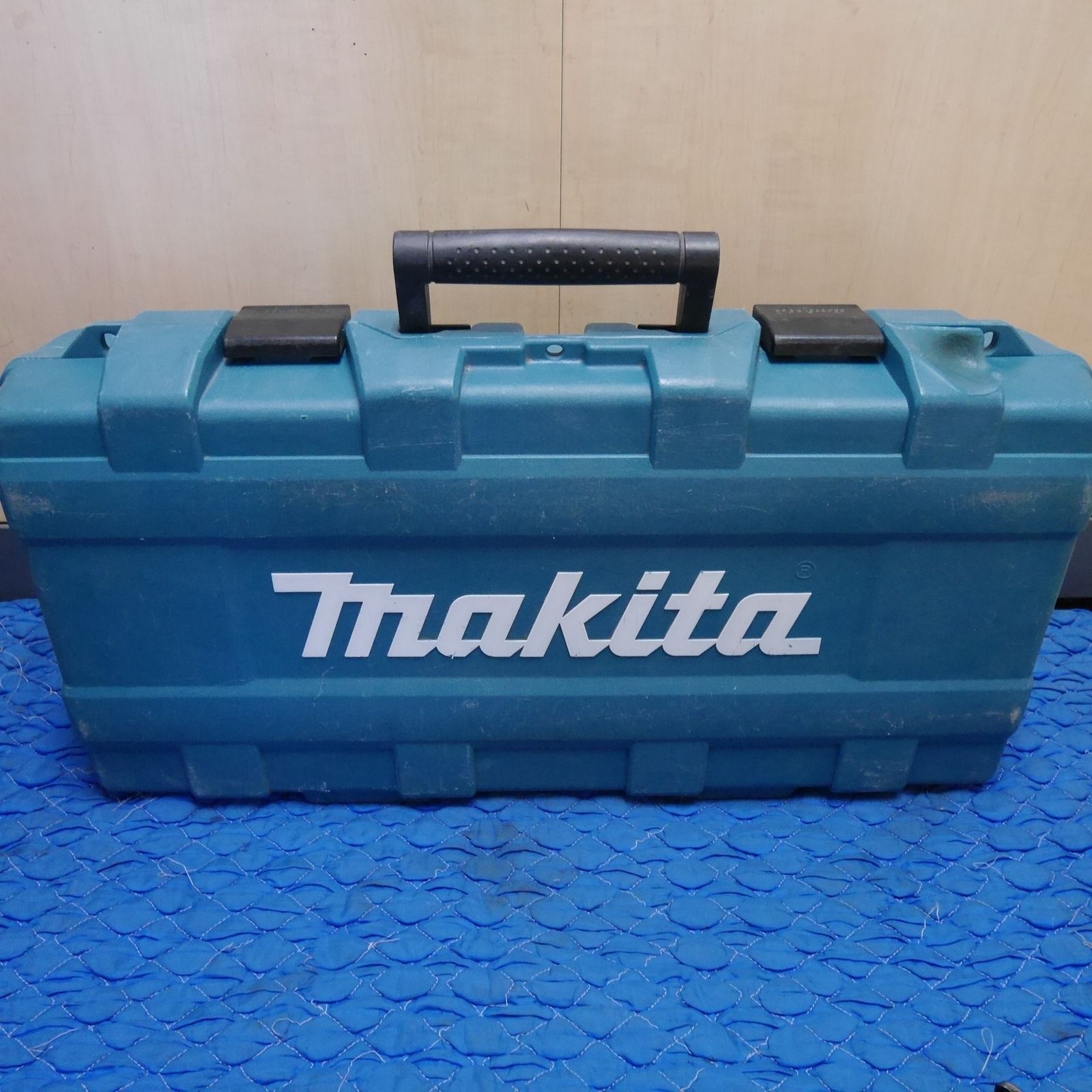 送料無料 マキタ