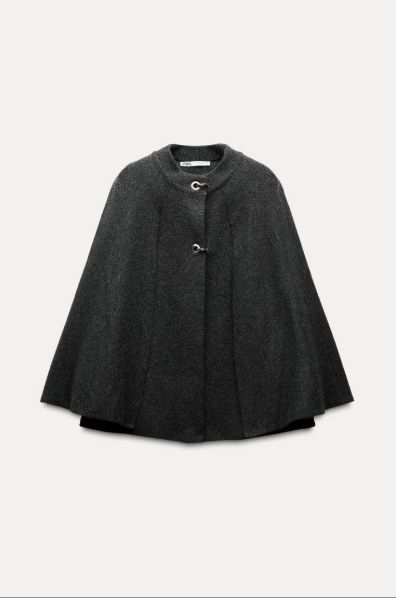 ZARAのニットケープコート グレー色