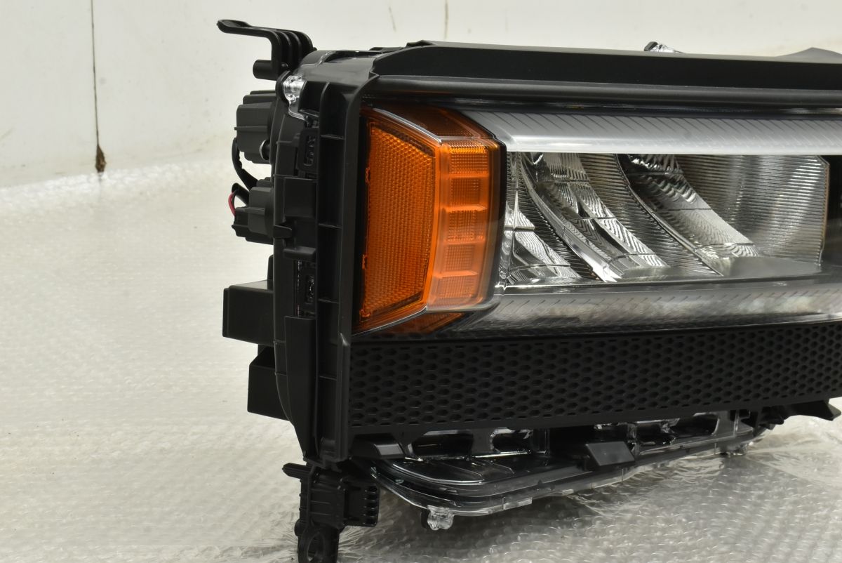 新車外し トヨタ ランドクルーザー250 VX 純正 LED ヘッドライト 右側 ICHIKO 60-343 81110-60S40 角目 ノーマル戻し 交換用に FFCRYSTALESIA_COM