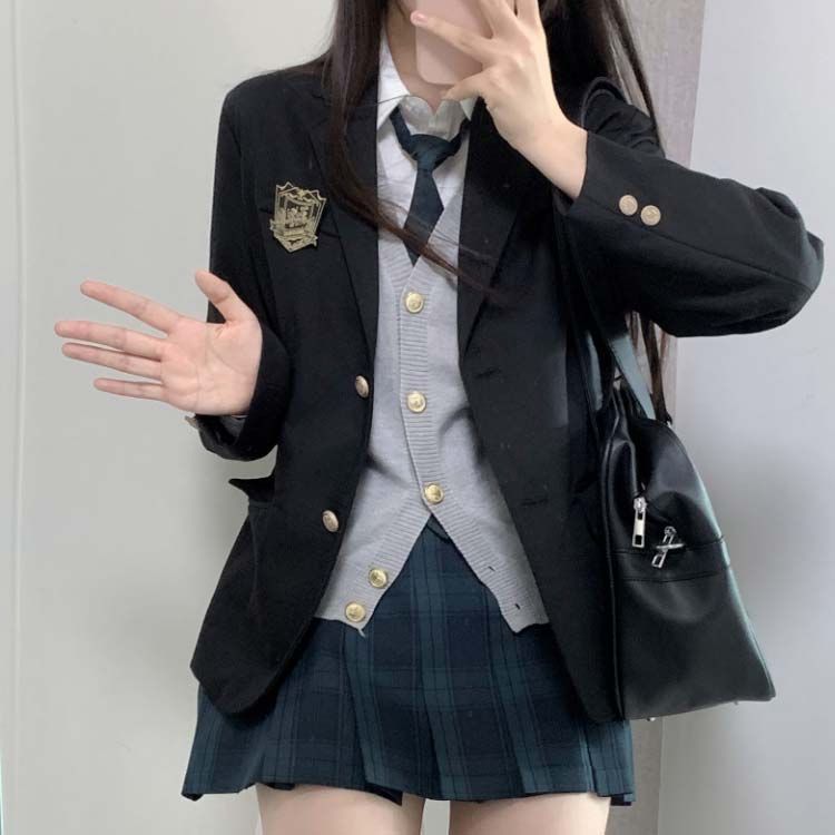 スーツ
