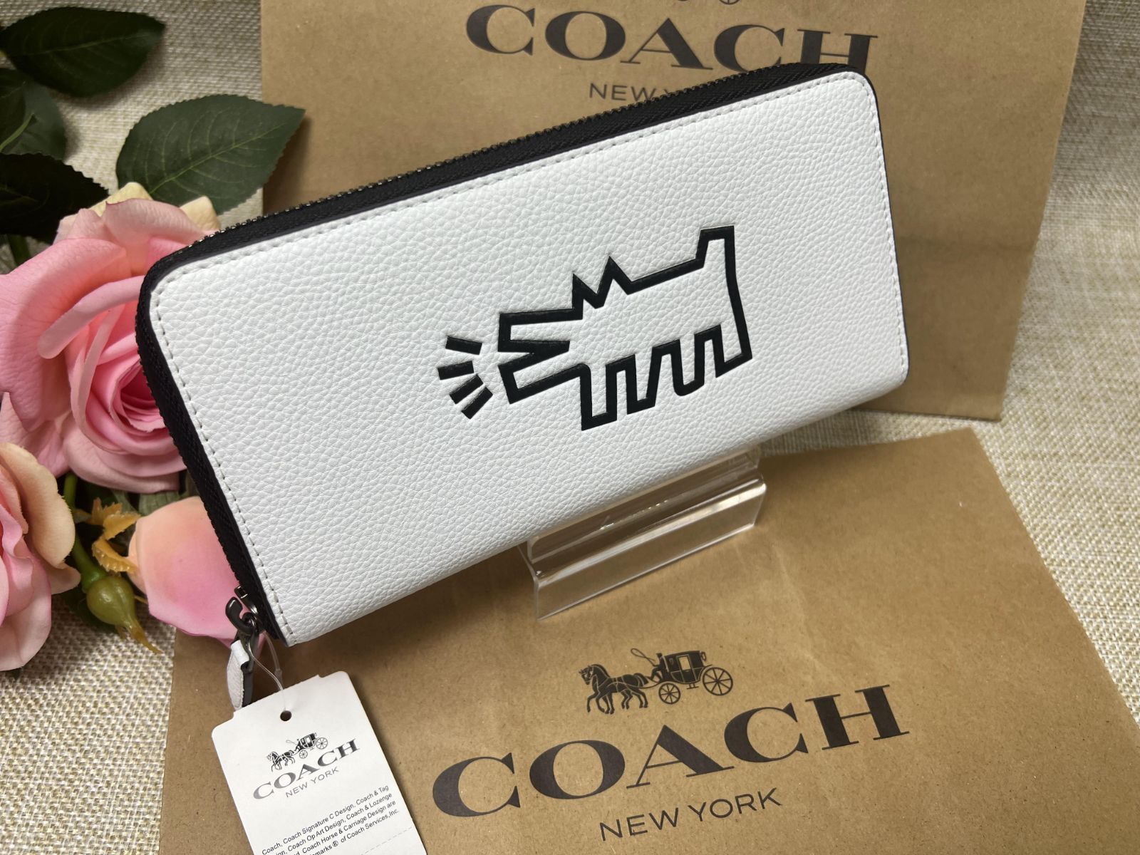 COACH財布 コーチ 長財布 アコーディオン ラウンドジップ キース ヘリング レザー ホワイト プレゼント 贈り物 ギフト誕生日 財布 メンズ  長財布 レディース ファッション 新品 未使用 ブランド - メルカリ