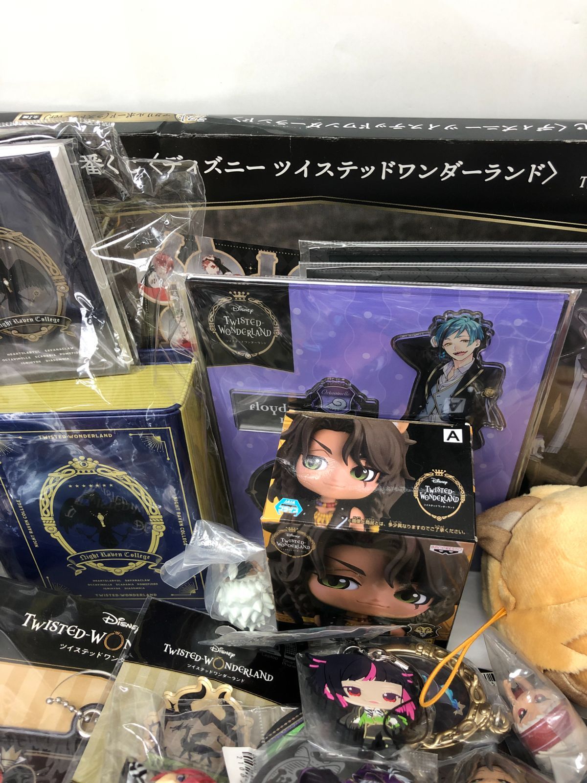 ツイステ グッズまとめセット(約200点) - メルカリ