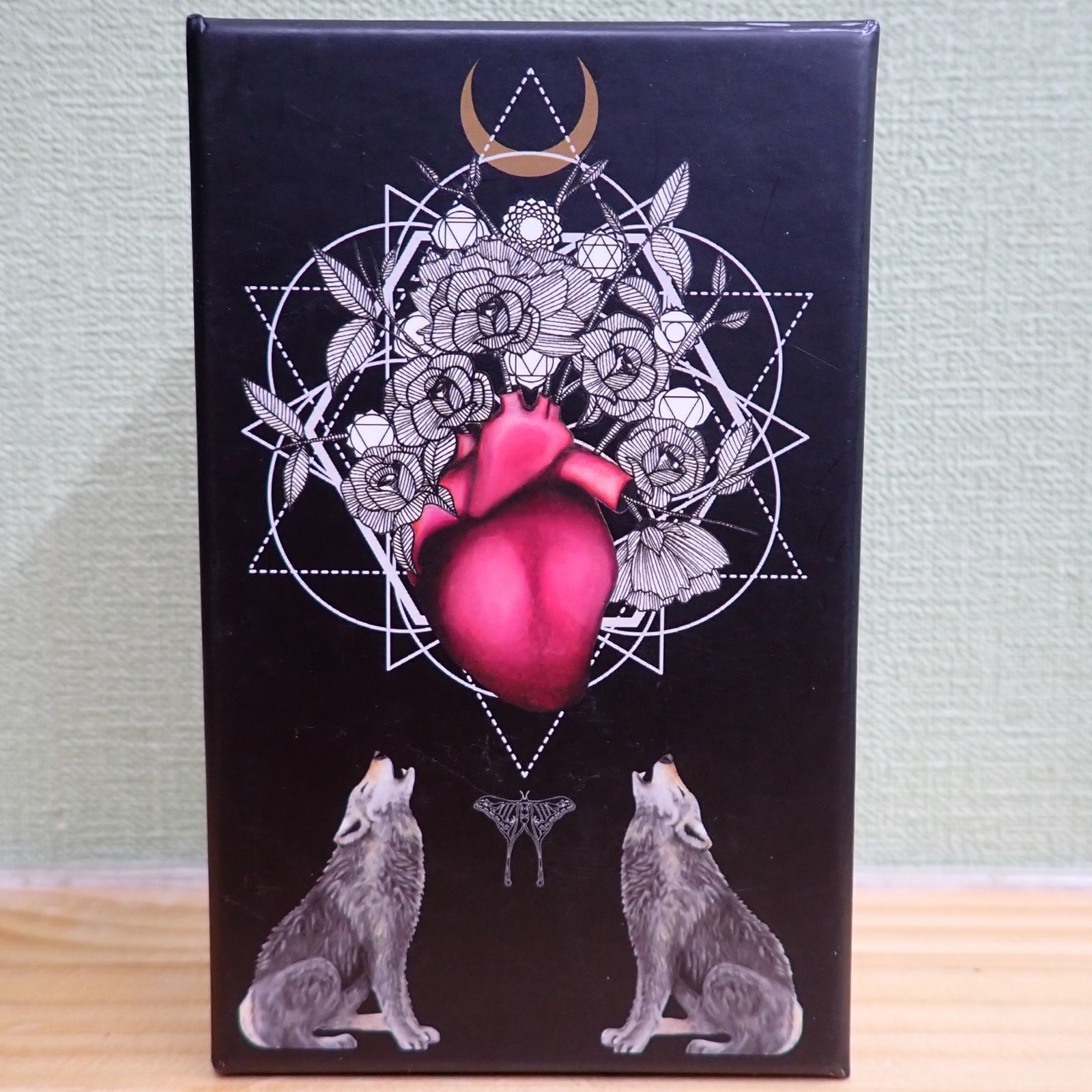 専用★未使用・正規品 The Naked Heart Tarot タロットカード Amazon.co.jp: 正規品 The Naked Heart Tarot タロットカード
