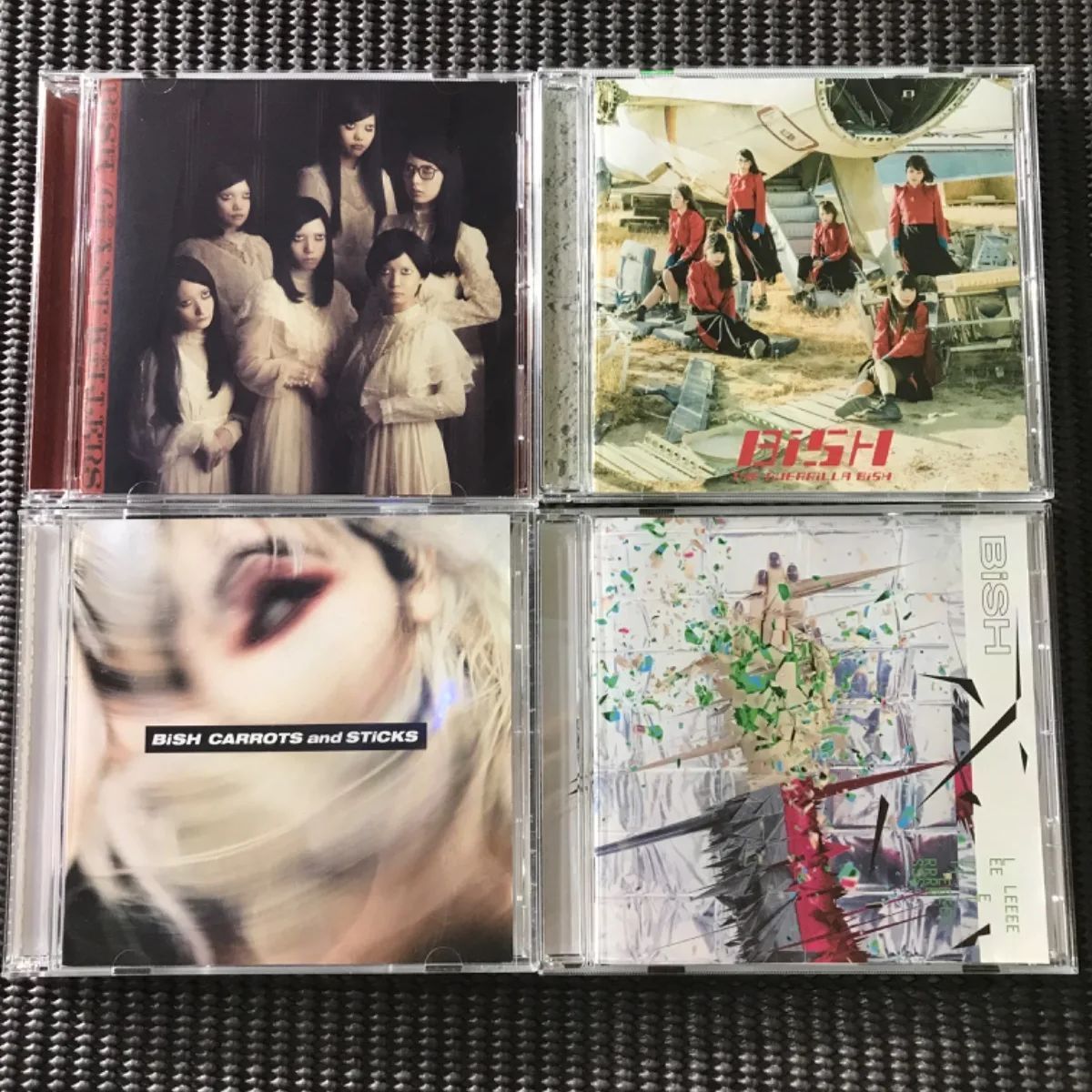 BiSHアルバムまとめて４点📀 「GiANT KiLLERS」 📀「THE GUERRiLLA BiSH」 📀 「CARROTS and  STiCKS」 📀 「LETTERS」 B - メルカリ