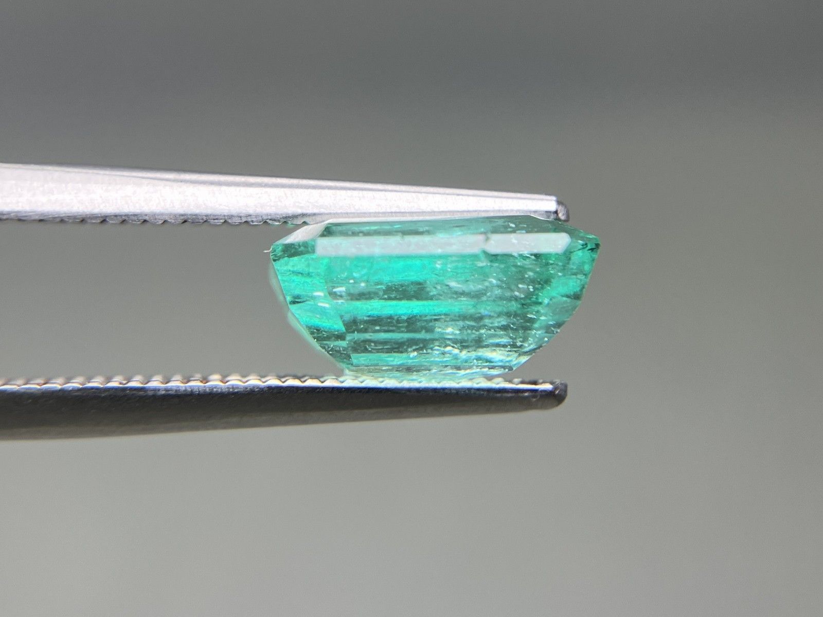 9.77㎜×7.61㎜×4.87㎜