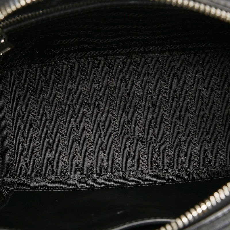 プラダ ダイアグラム クロスボディバッグ チェーンショルダーバッグ  