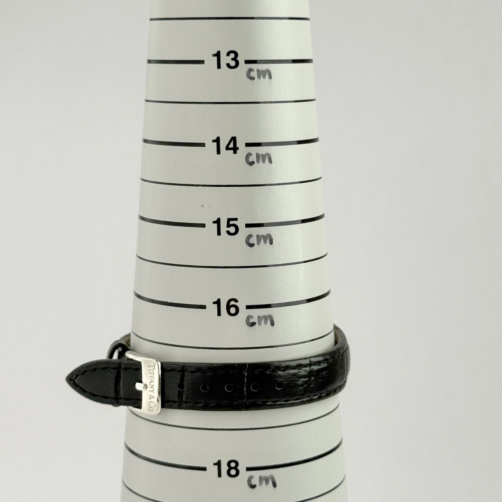 ティファニー クラシック ローマン 新品ベルト 新品電池 腕時計 575 ティファニー クラシック ラウンド 新品ベルト 新品電池 レディース